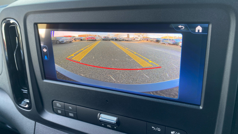 Mercedes-Benz Vito L2 Diesel Rwd 116CDI Pro Crew Van 9G-Tronic